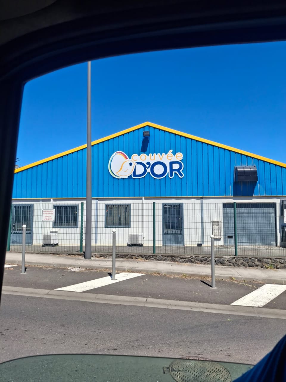 Enseigne Couvée d'or 2